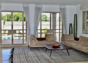 villa moderne avec jardin et piscine chauffée à Ra’anana