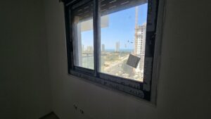 appartement moderne en étage élevé dans le quartier Park Hayam à Netanya