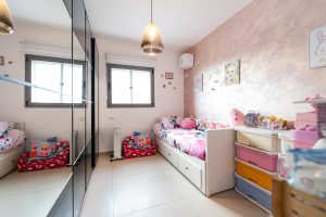 Mini-penthouse Ashkelon – Vue lac avec terrasse et finitions haut de gamme