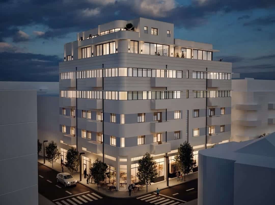 façade restaurée d’un immeuble préservé au centre de Tel Aviv