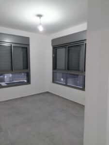 appartement lumineux dans un immeuble moderne à Ashdod quartier Maar